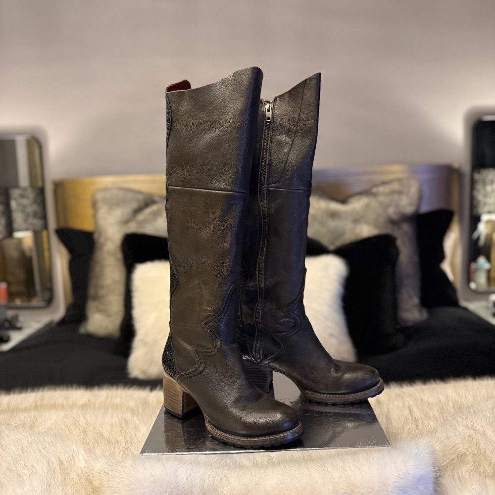 Freebird by Steven CALGARY Tall Leather Boots | Size 9 | Made in Mexico